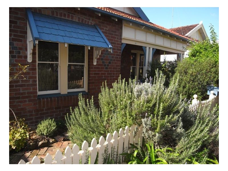 65 Barton Street, Mayfield NSW 2304