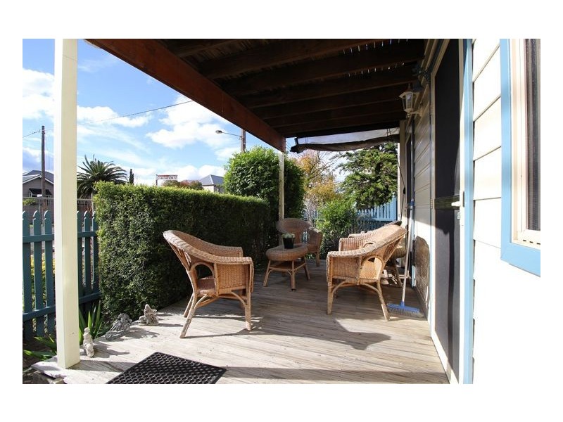 28 Robertson Street, Carrington NSW 2294