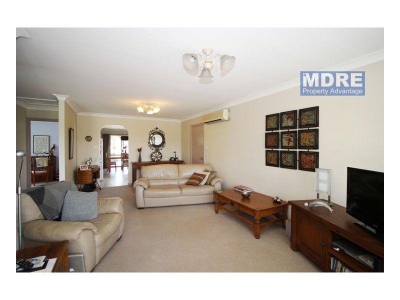 5/4 Loderi place, Warabrook NSW 2304