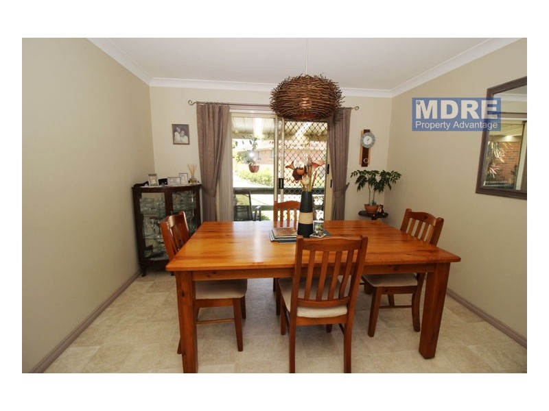 5/4 Loderi place, Warabrook NSW 2304