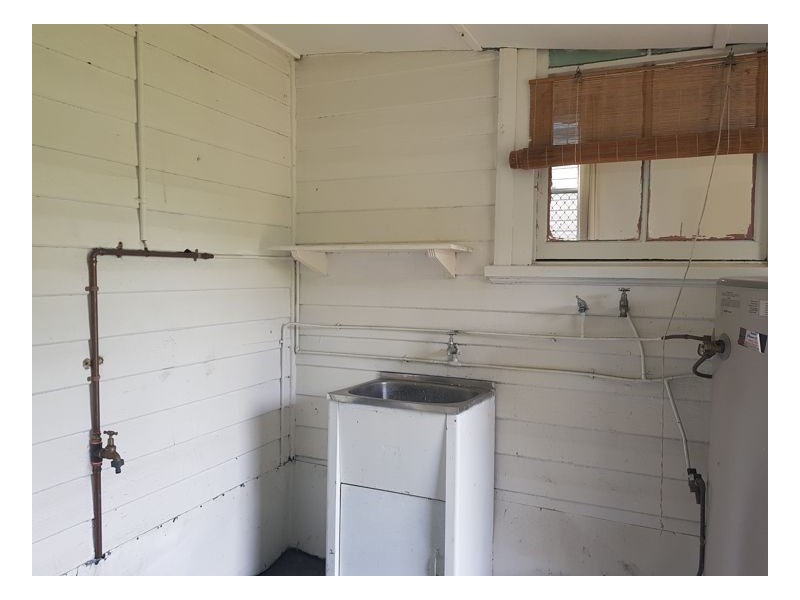 15 Baker St, Mayfield NSW 2304