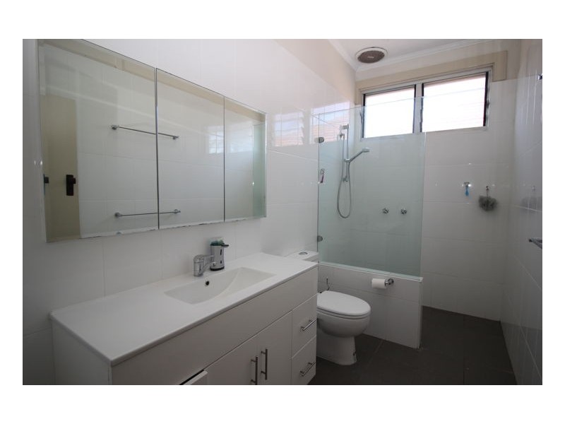 8 Cadell Avenue, Mayfield NSW 2304