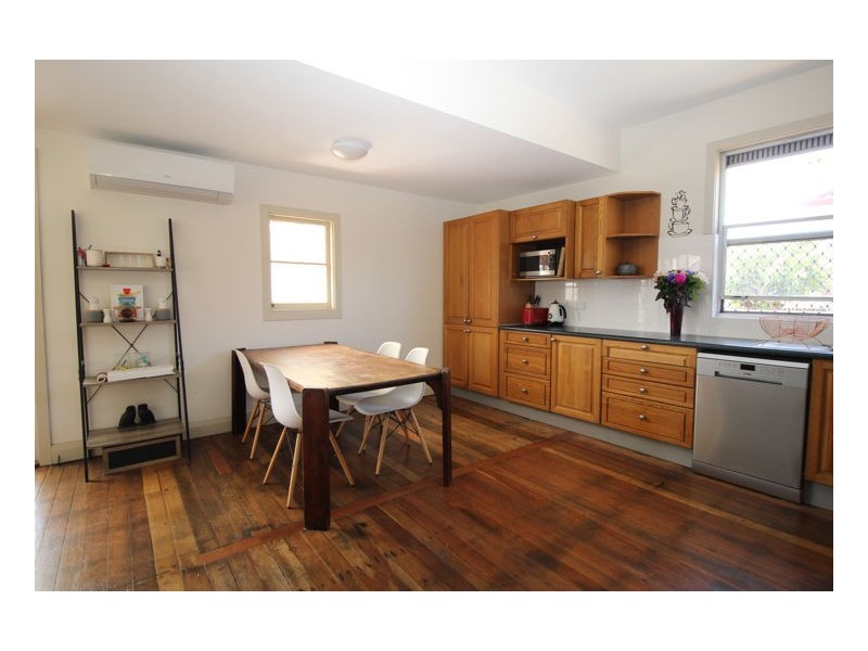 8 Cadell Avenue, Mayfield NSW 2304