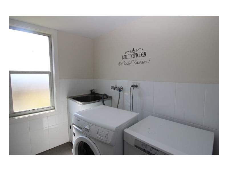 8 Cadell Avenue, Mayfield NSW 2304