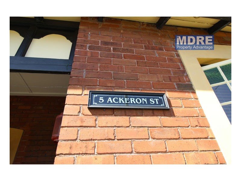 5 Ackeron Street, Mayfield NSW 2304