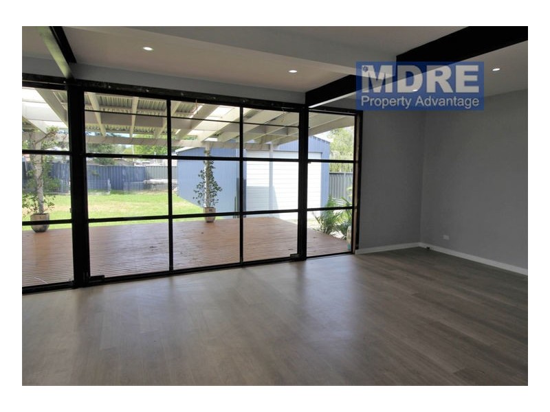 9 Taylor Road, Fern Bay NSW 2295