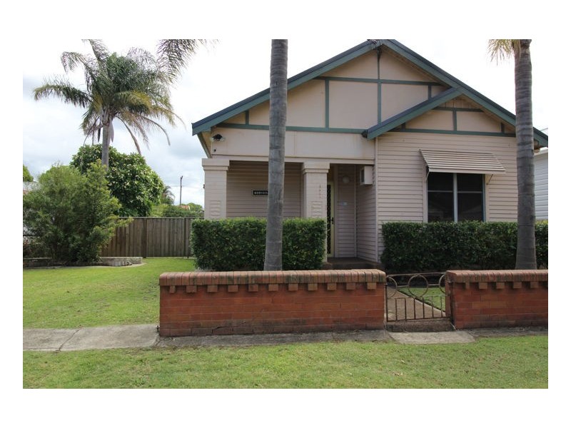 11 Hart Street, Mayfield NSW 2304