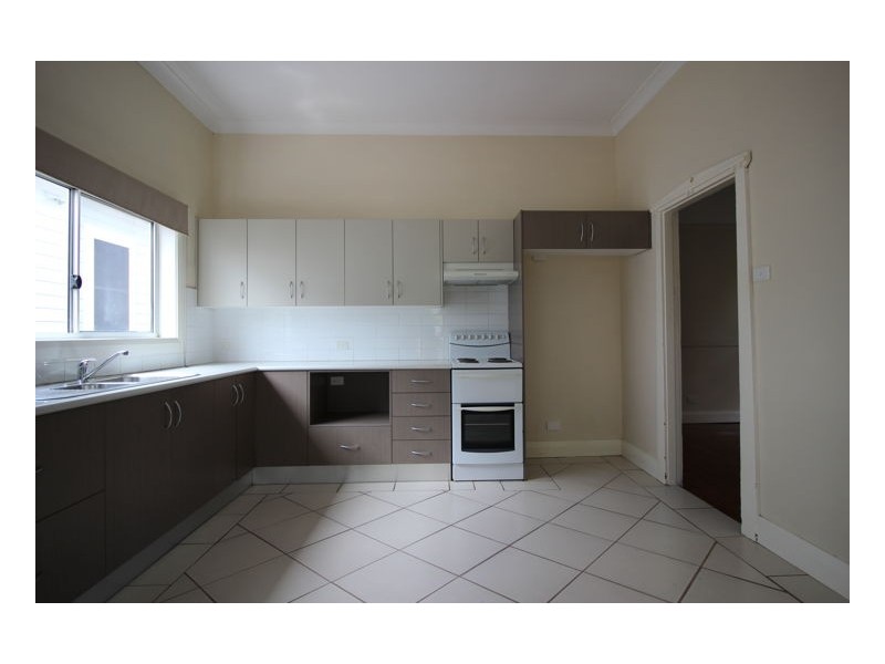 11 Hart Street, Mayfield NSW 2304