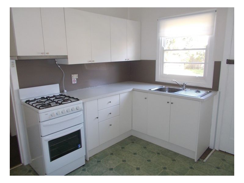 10 Mena Street, Mayfield NSW 2304