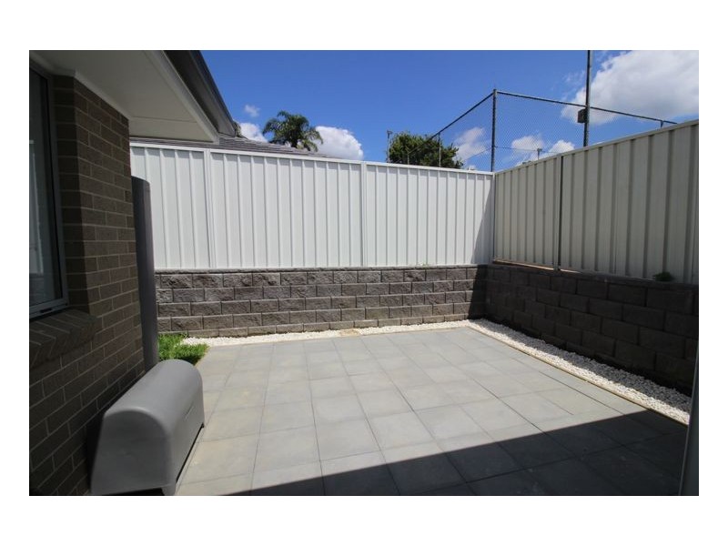 2/6 Beauford Avenue, Maryland NSW 2287