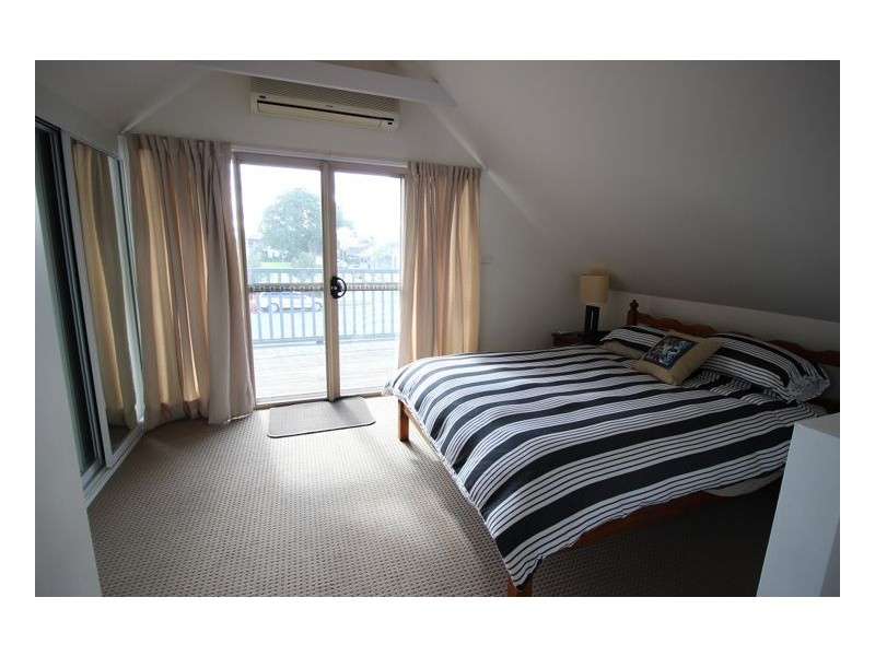 28 Robertson Street, Carrington NSW 2294