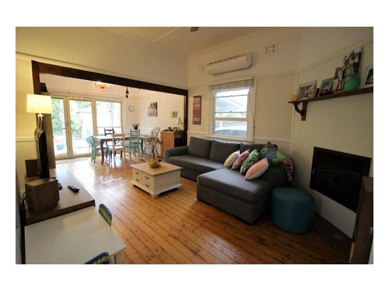 24 William Street, Mayfield NSW 2304