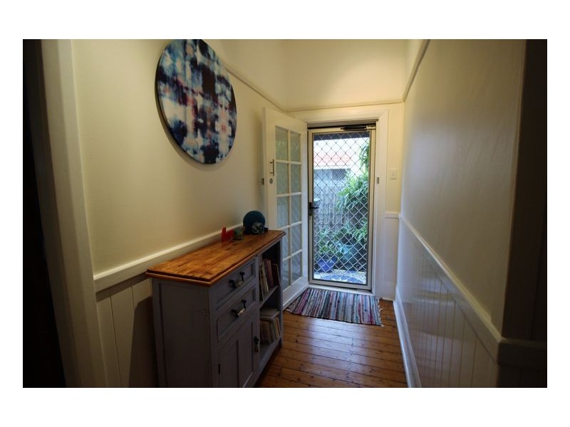 24 William Street, Mayfield NSW 2304