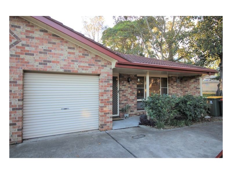 4/49 Crebert Street, Mayfield NSW 2304