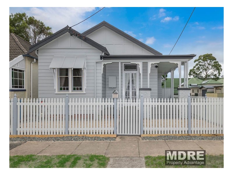 31 Smith Street, Mayfield East NSW 2304