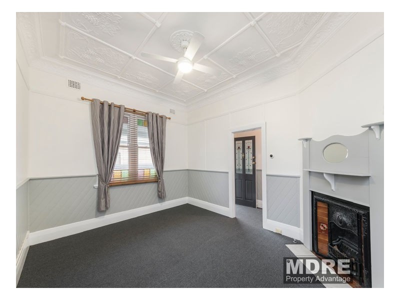 31 Smith Street, Mayfield East NSW 2304