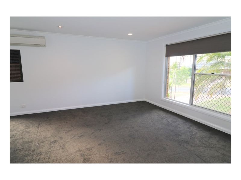 8 Seaton Street, Maryland NSW 2287