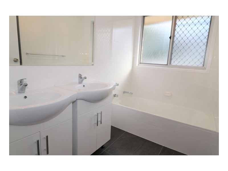 8 Seaton Street, Maryland NSW 2287