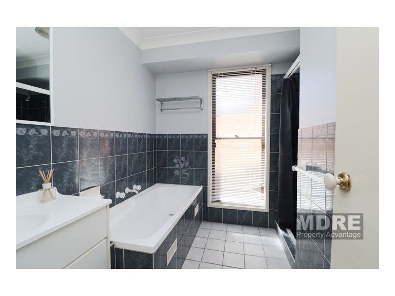 41 Decora Crescent, Warabrook NSW 2304