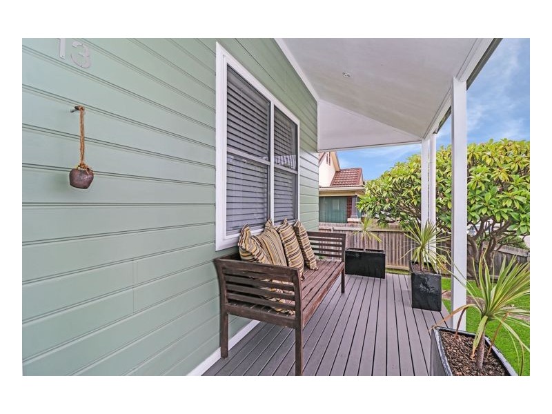 13 Woodstock Street, Mayfield NSW 2304