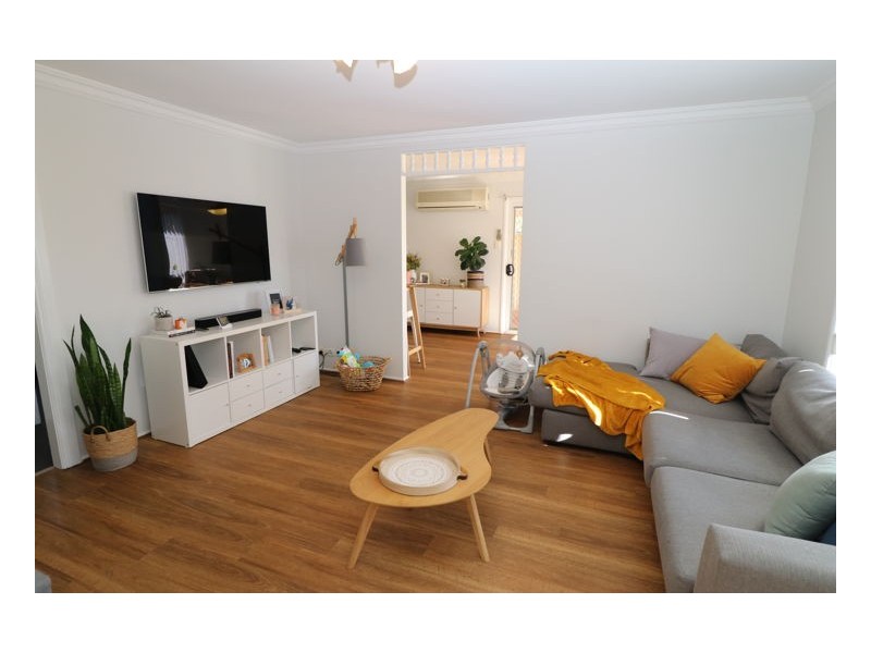 26 Blue Gum Court, Mount Hutton NSW 2290