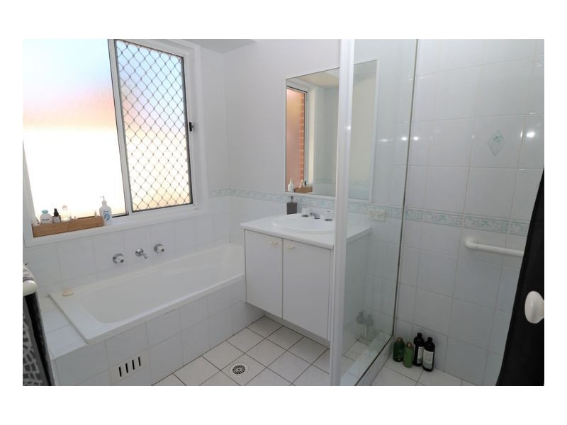 26 Blue Gum Court, Mount Hutton NSW 2290