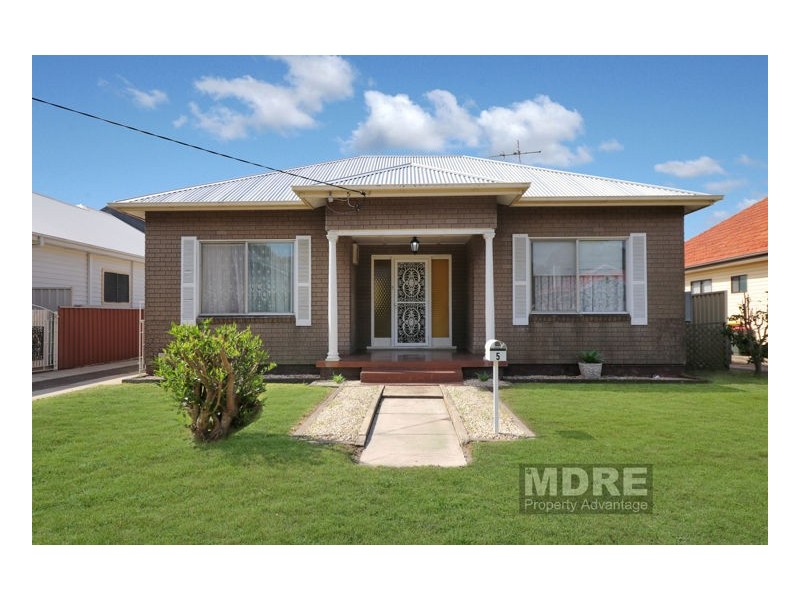 5 Mena Street, Mayfield NSW 2304