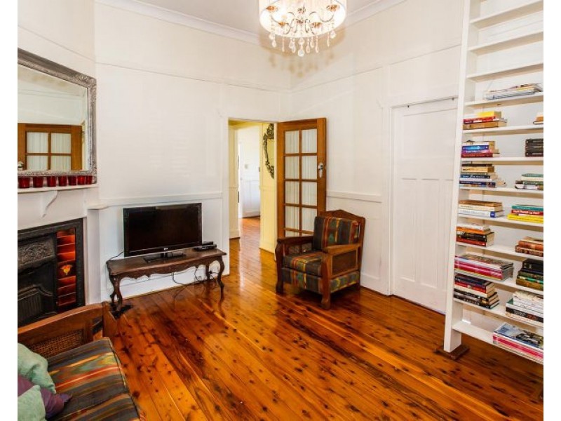 23 Carrington Street, Mayfield NSW 2304