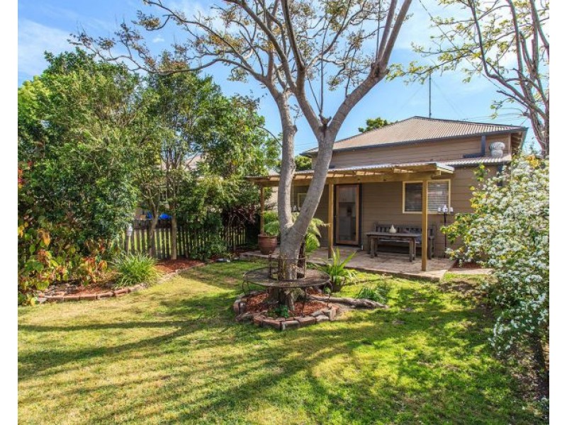 23 Carrington Street, Mayfield NSW 2304