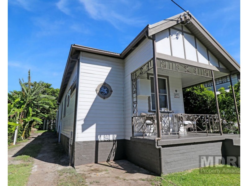 74 Ingall Street, Mayfield NSW 2304
