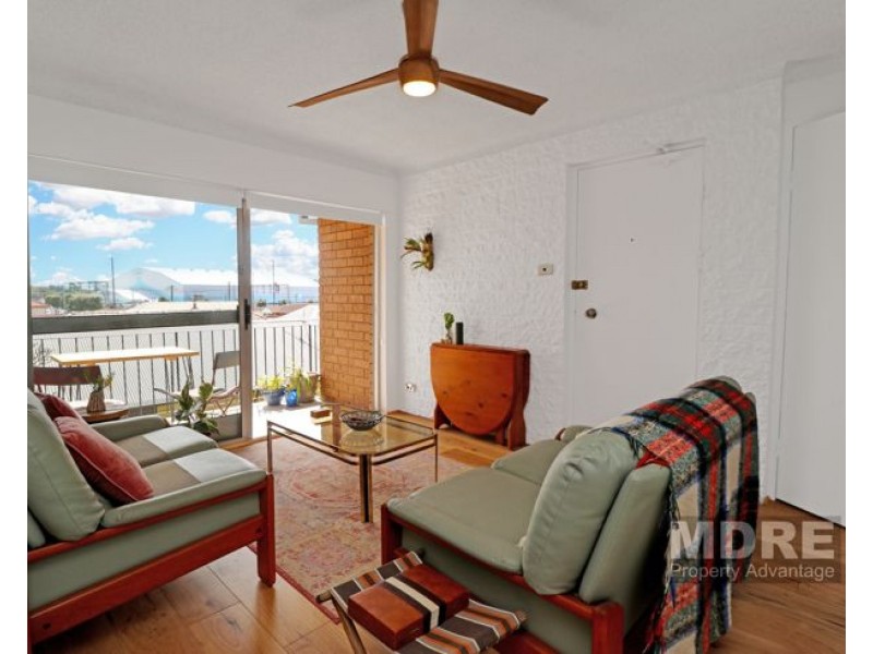 8/10 Teramby Road, Hamilton NSW 2303