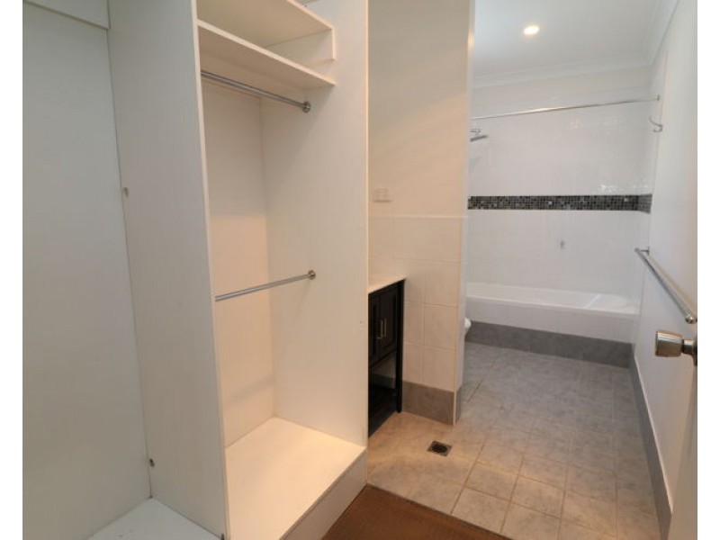 41 Teralba Road, Broadmeadow NSW 2292