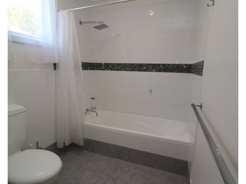 41 Teralba Road, Broadmeadow NSW 2292