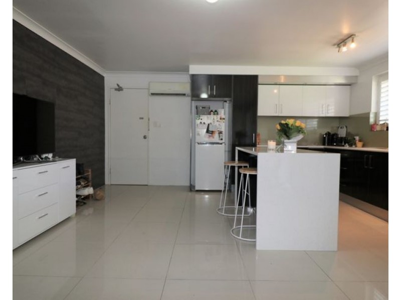 8/144 Teralba Road, Adamstown NSW 2289