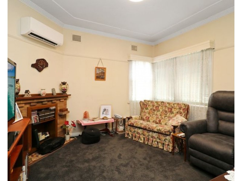 10 Silsoe Street, Mayfield NSW 2304