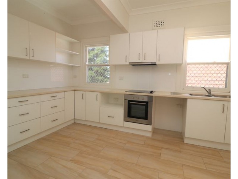 2/60 Church Street, Mayfield NSW 2304