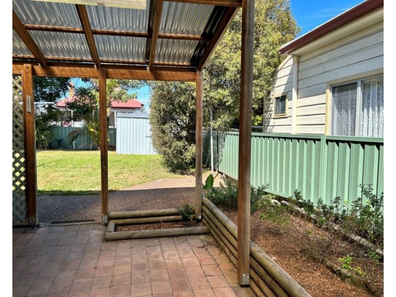 16 Croydon Street, Mayfield NSW 2304