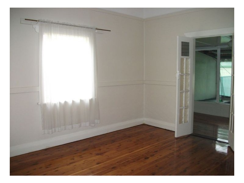 18 Rawson Street, Mayfield NSW 2304