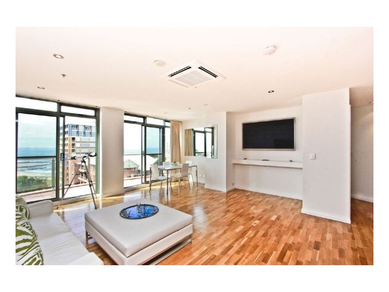 802/26 Pacific Street, Newcastle NSW 2300