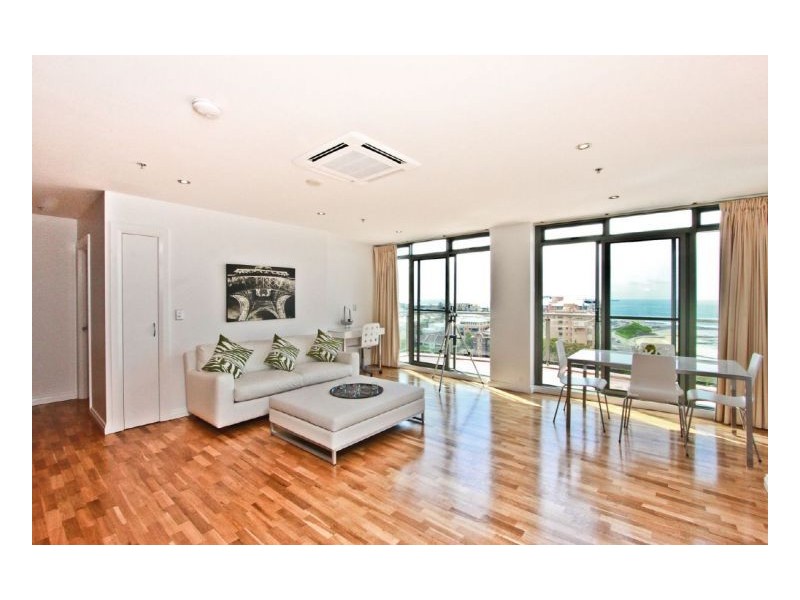 802/26 Pacific Street, Newcastle NSW 2300