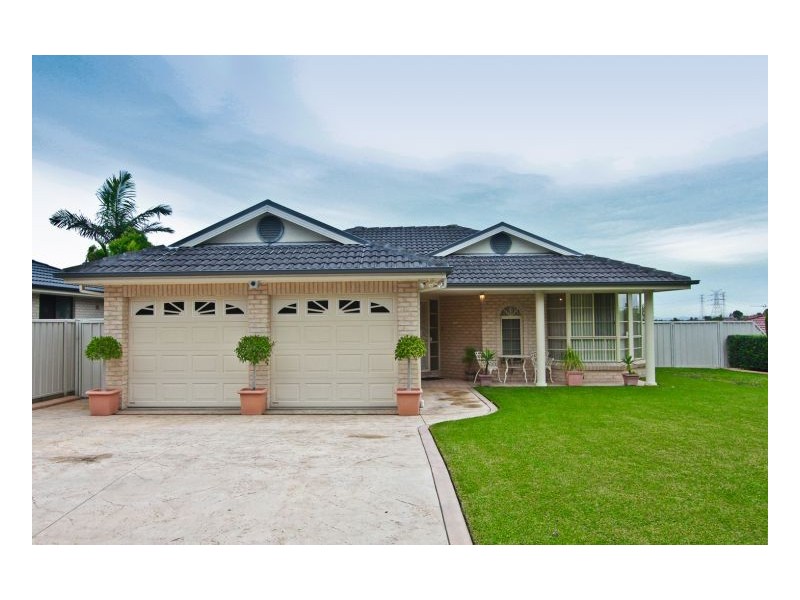 7 Hakea Place, Warabrook NSW 2304