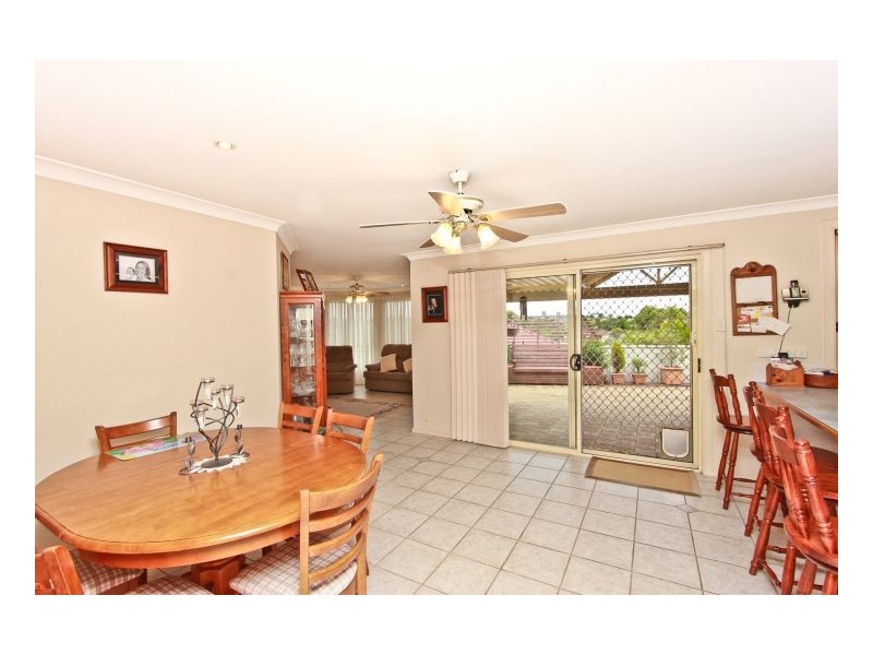 7 Hakea Place, Warabrook NSW 2304