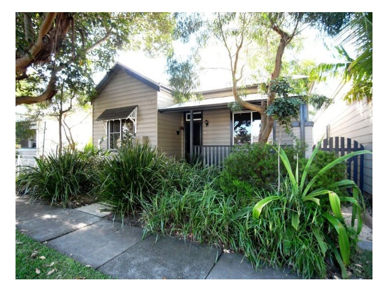 18 Hewison Street, Tighes Hill NSW 2297