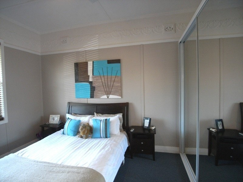 16 Ackeron Street, Mayfield NSW 2304