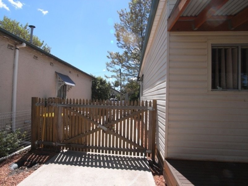 16 Ackeron Street, Mayfield NSW 2304