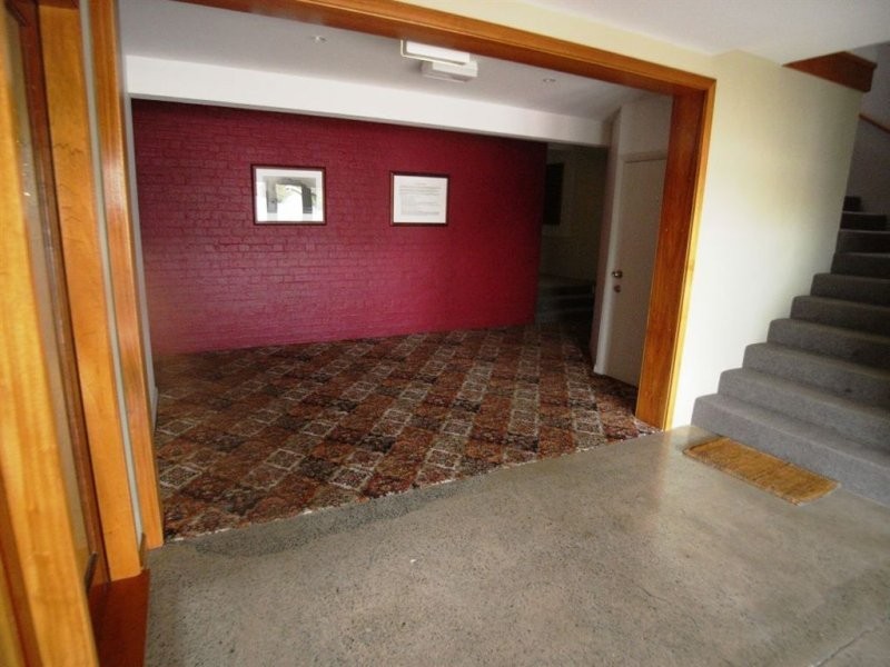 2/92A Young Street, Carrington NSW 2294