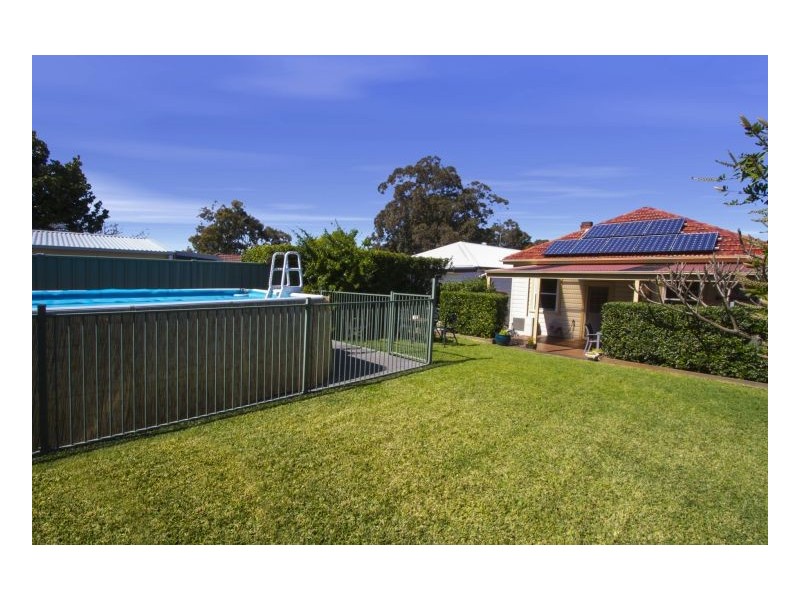 7 Cross St, Mayfield NSW 2304