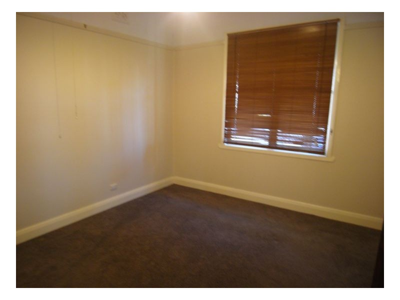 11 Hart Street, Mayfield NSW 2304