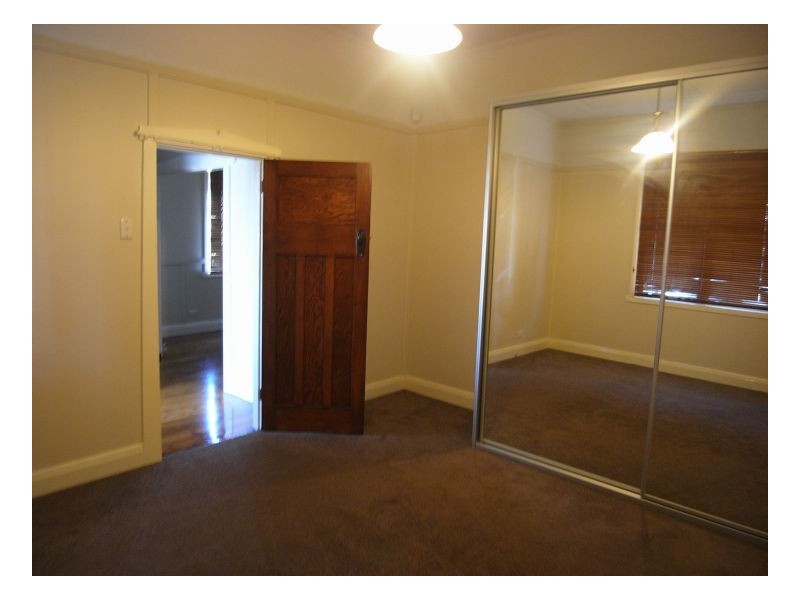 11 Hart Street, Mayfield NSW 2304