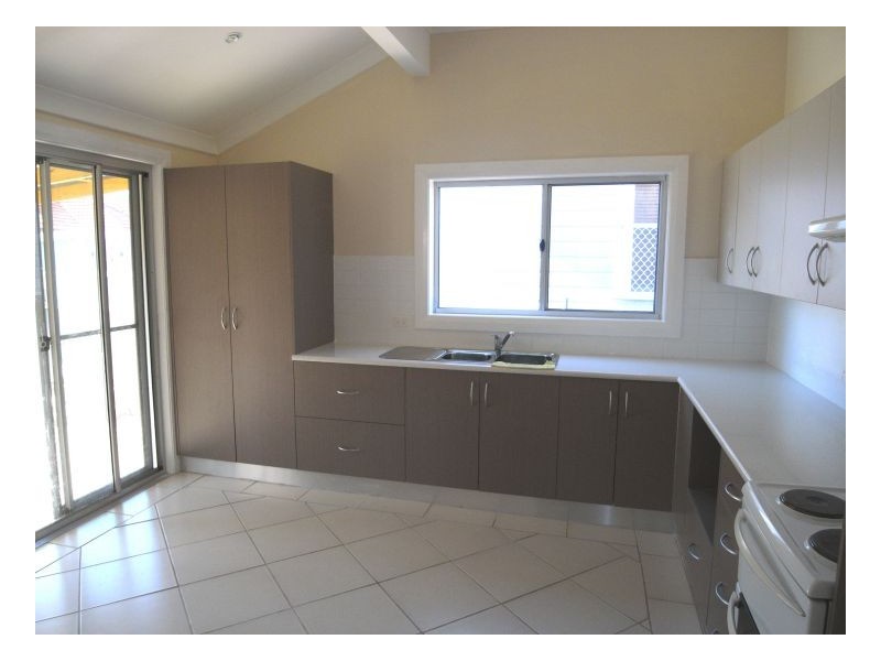 11 Hart Street, Mayfield NSW 2304